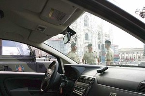 Militari delle Voloire nel servizio Strade Sicure a Milano